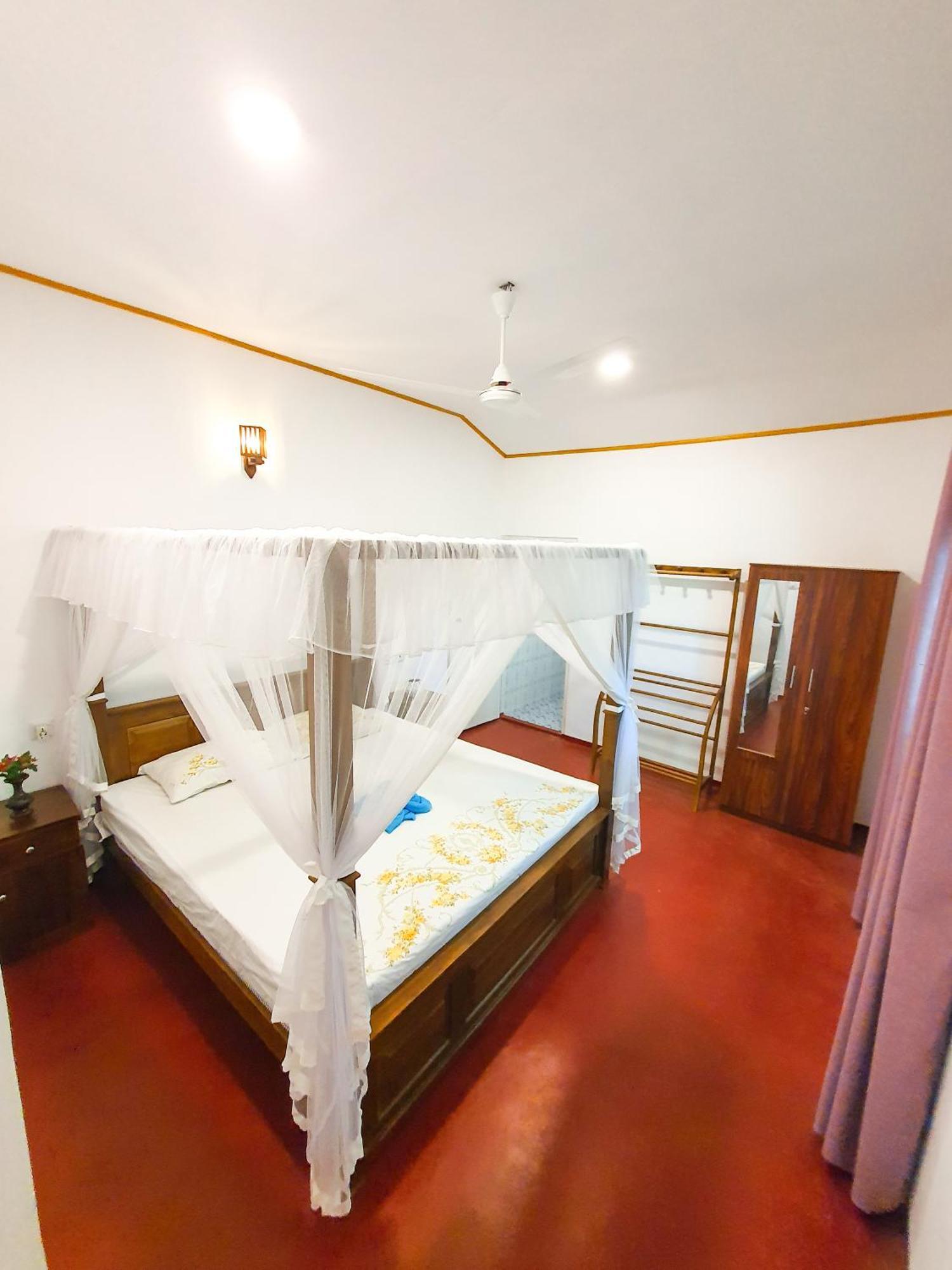 Coco Mount Mirissa Hotel Matara Bagian luar foto