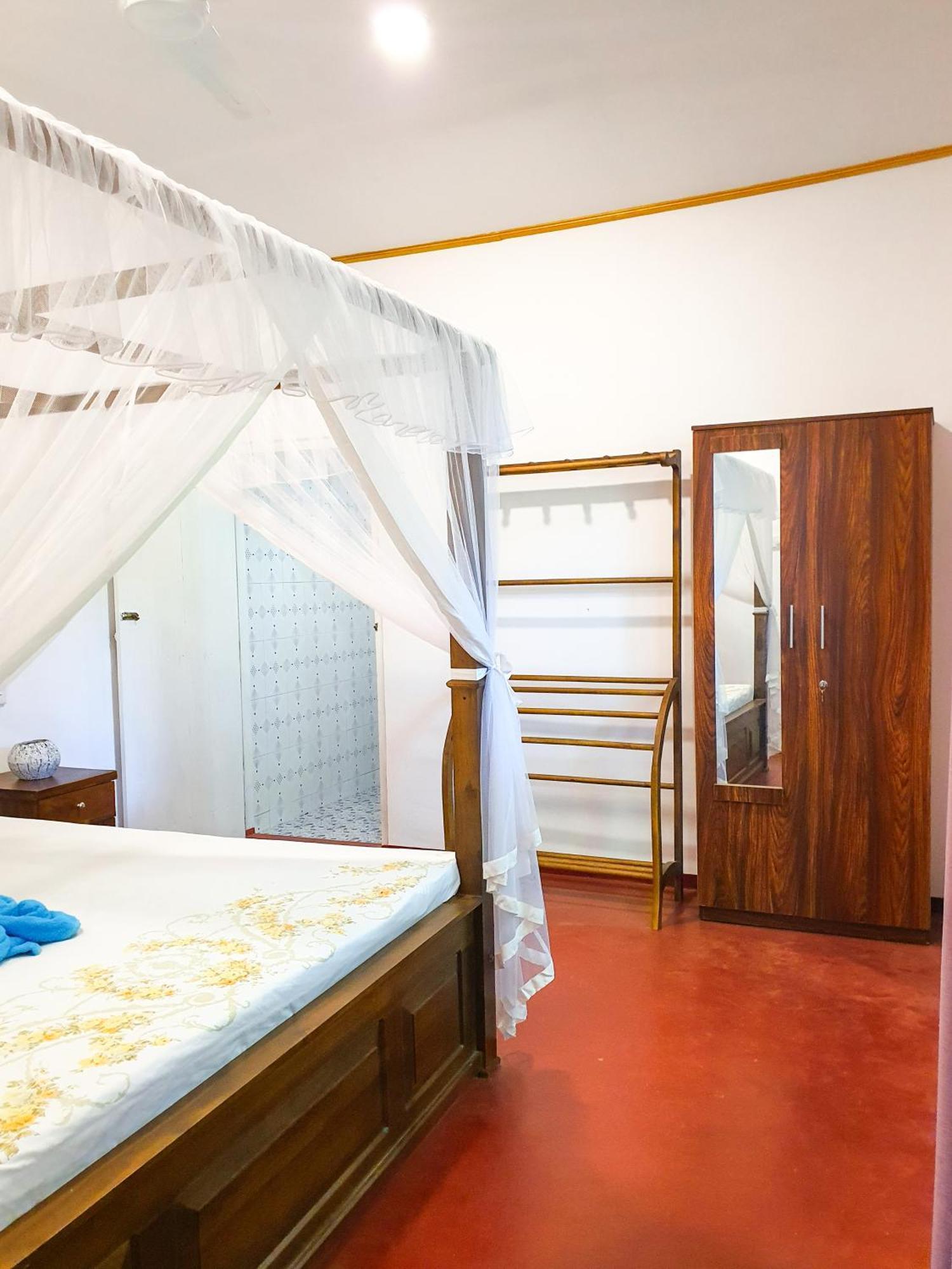 Coco Mount Mirissa Hotel Matara Bagian luar foto